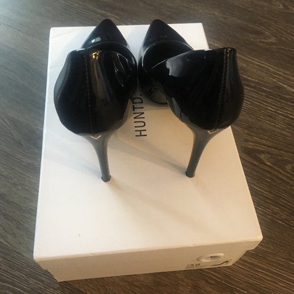 Huntd Vegan Patent Black Classic Pumps - Picture 3 of 10